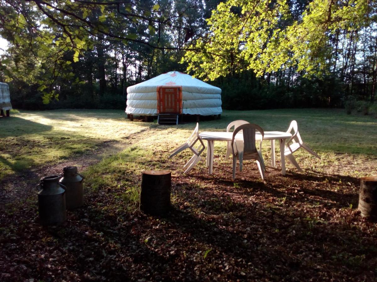 Le Pre Karvain Bed and Breakfast Couddes Exteriör bild