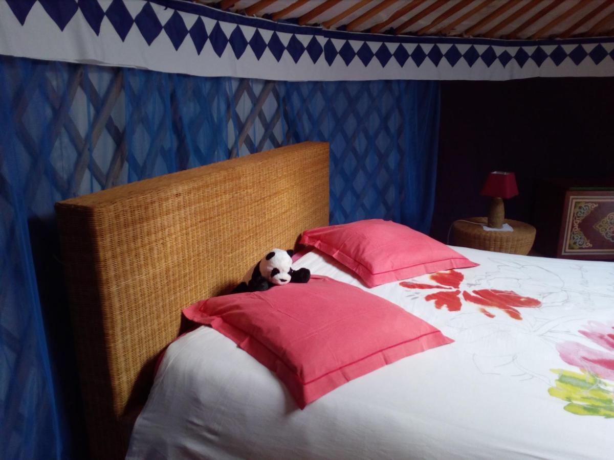 Le Pre Karvain Bed and Breakfast Couddes Exteriör bild