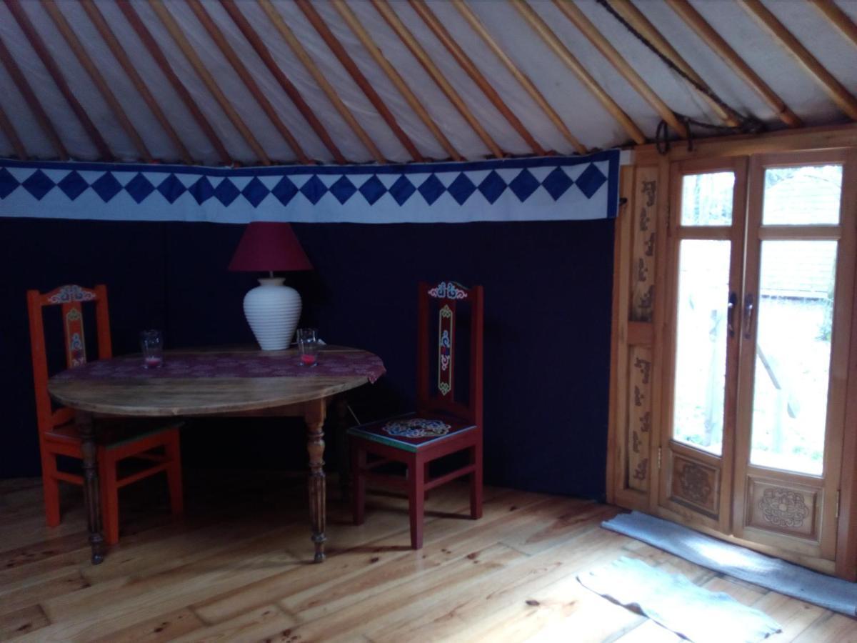 Le Pre Karvain Bed and Breakfast Couddes Exteriör bild