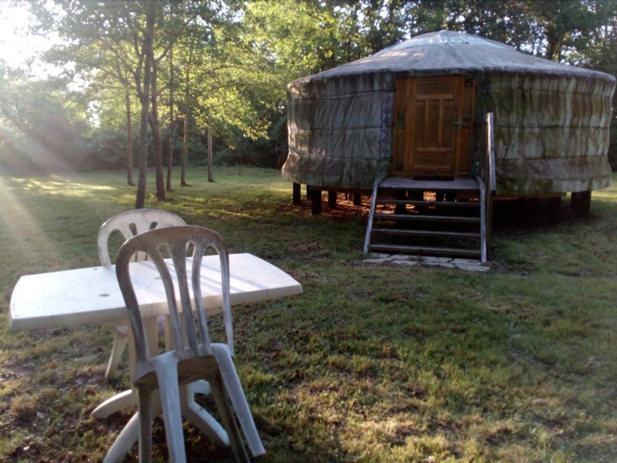 Le Pre Karvain Bed and Breakfast Couddes Exteriör bild