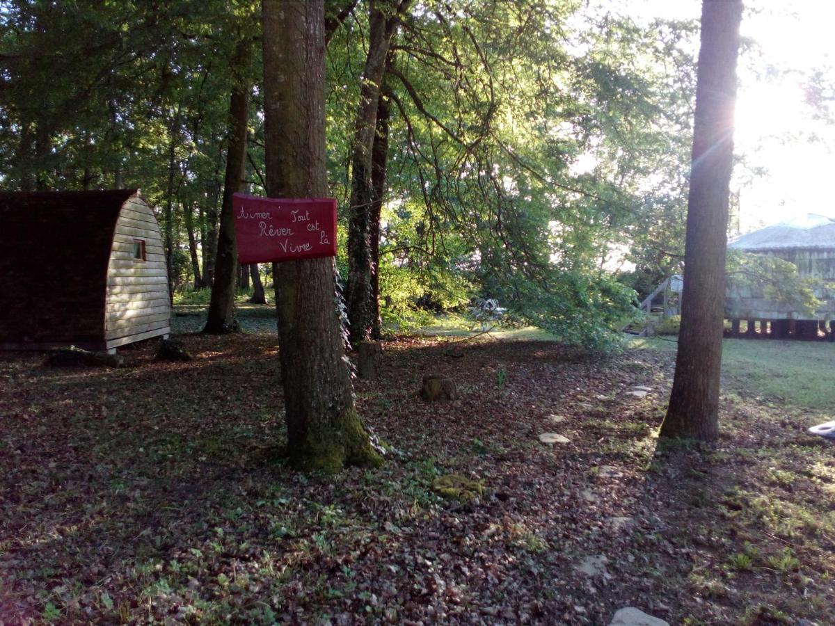 Le Pre Karvain Bed and Breakfast Couddes Exteriör bild