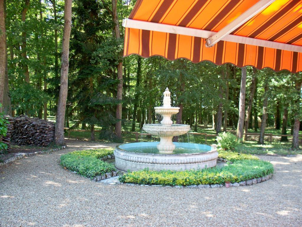 Le Pre Karvain Bed and Breakfast Couddes Exteriör bild